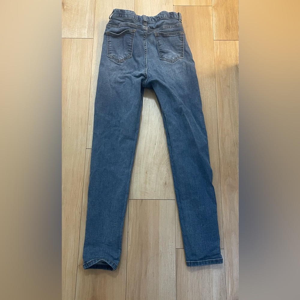 Zara Jean Size 02 USA